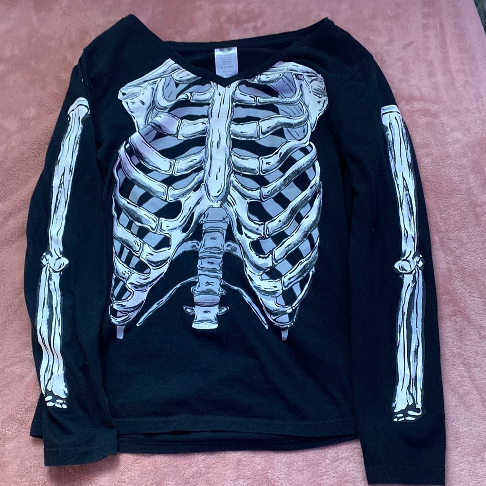 Long sleeve bone shirt